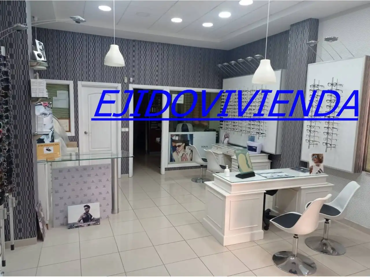 Local comercial en venda a El Ejido Ciudad, imagen 2