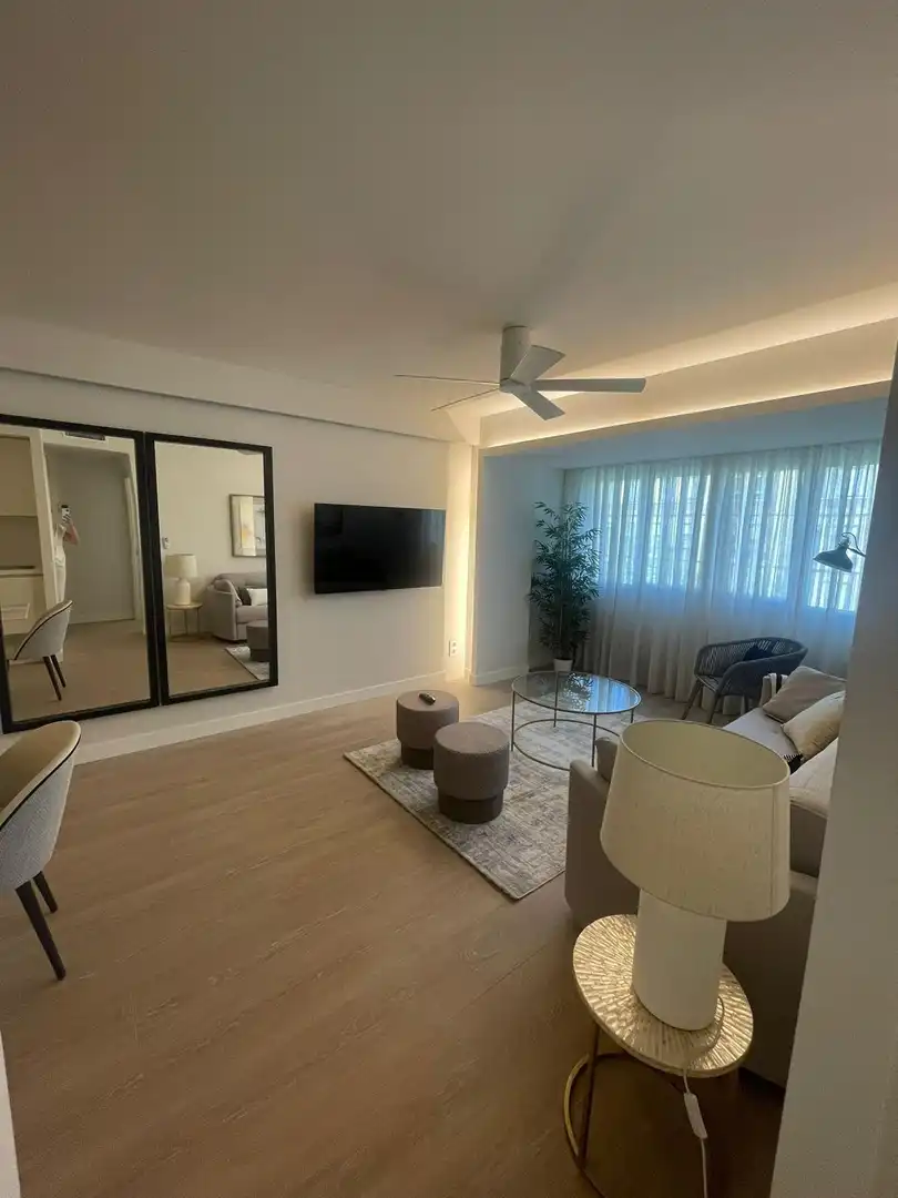 Sala d'estar de Pis de lloguer en Córdoba amb Aire condicionat, Calefacció i Moblat
