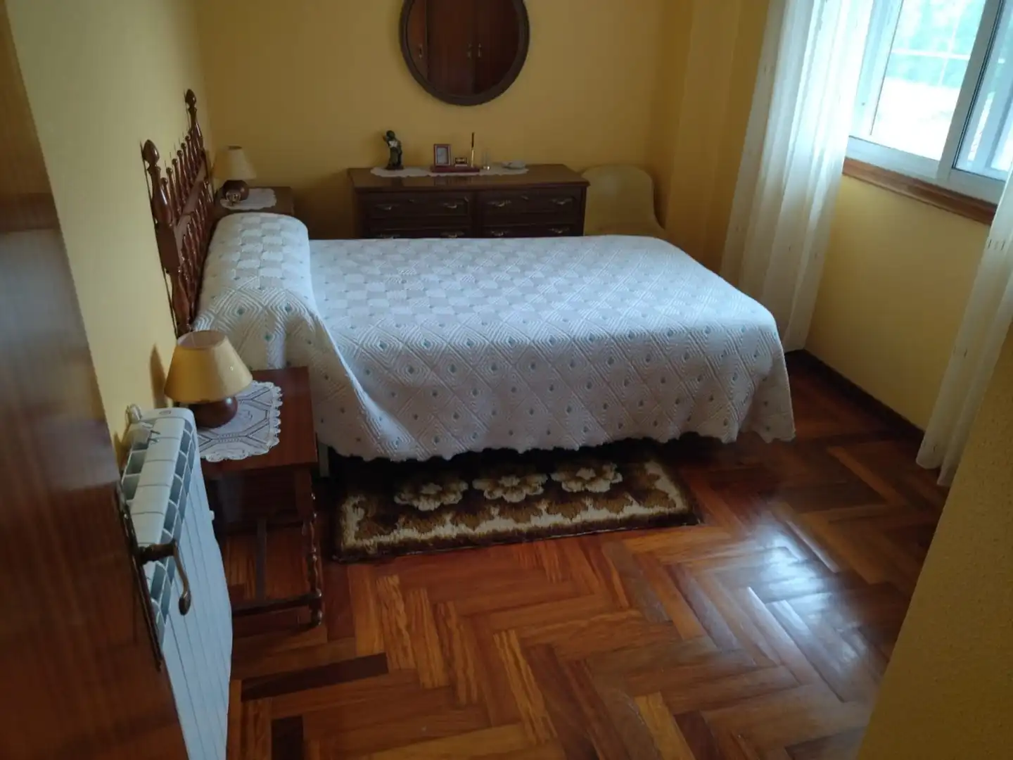 Dormitori de Casa o xalet en venda en Ponteareas amb Calefacció, Jardí privat i Parquet
