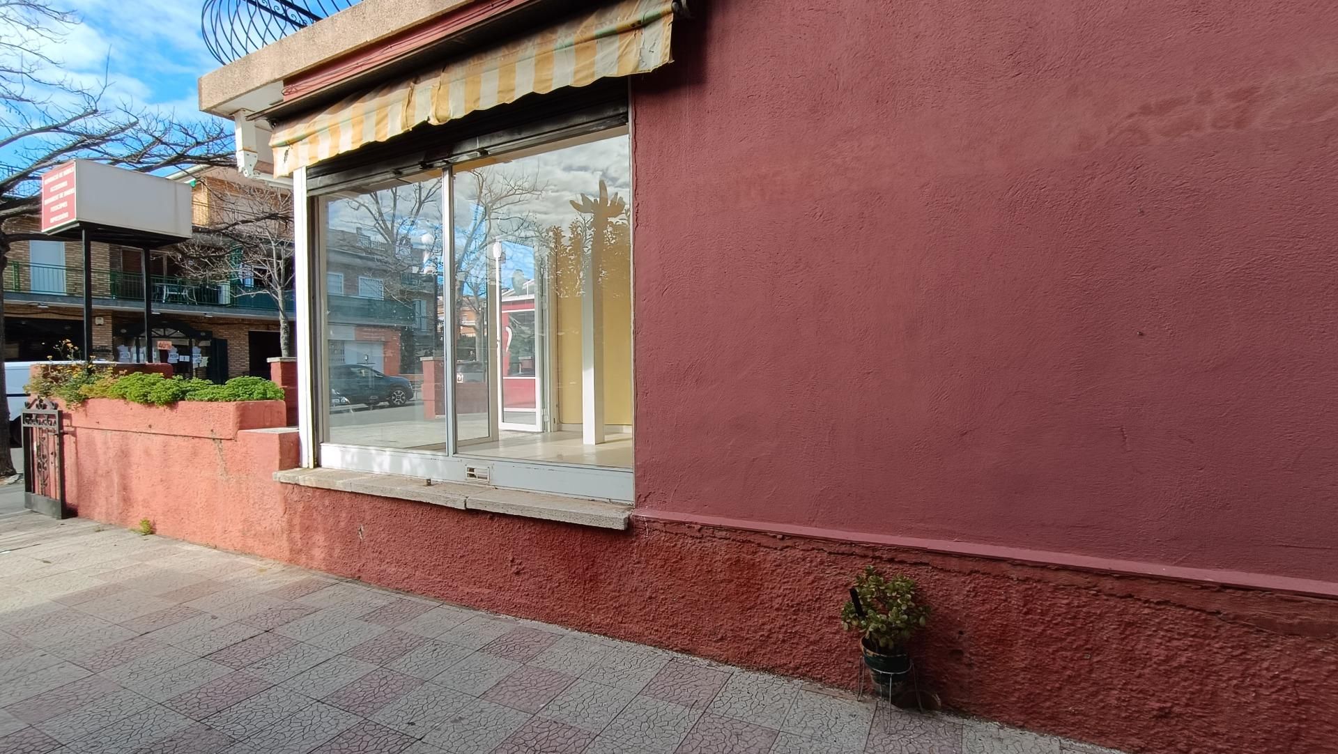 Exterior view of Premises for sale in Calafell