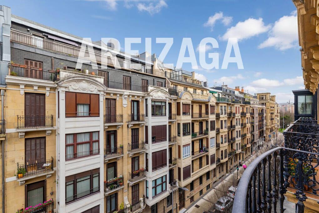 Exterior view of Flat for sale in Donostia - San Sebastián   with Heating and Balcony