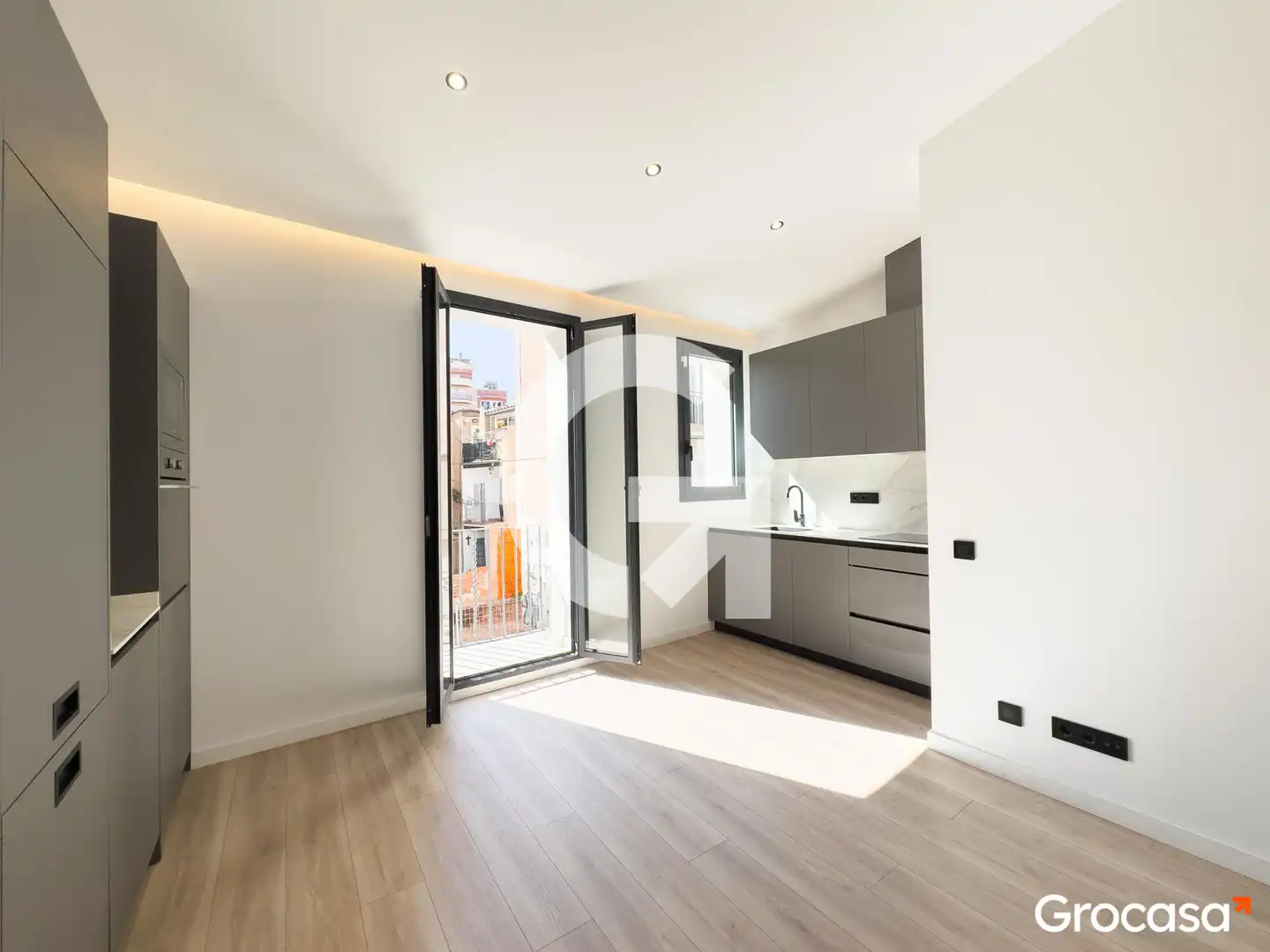 Piso con terraza en venta en Sants - Montjuïc, imagen 3
