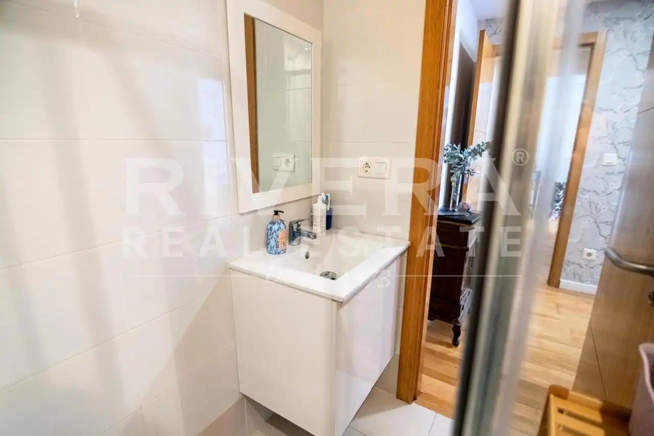 Baño de Ático en venta en Sanxenxo con Calefacción, Parquet y Terraza