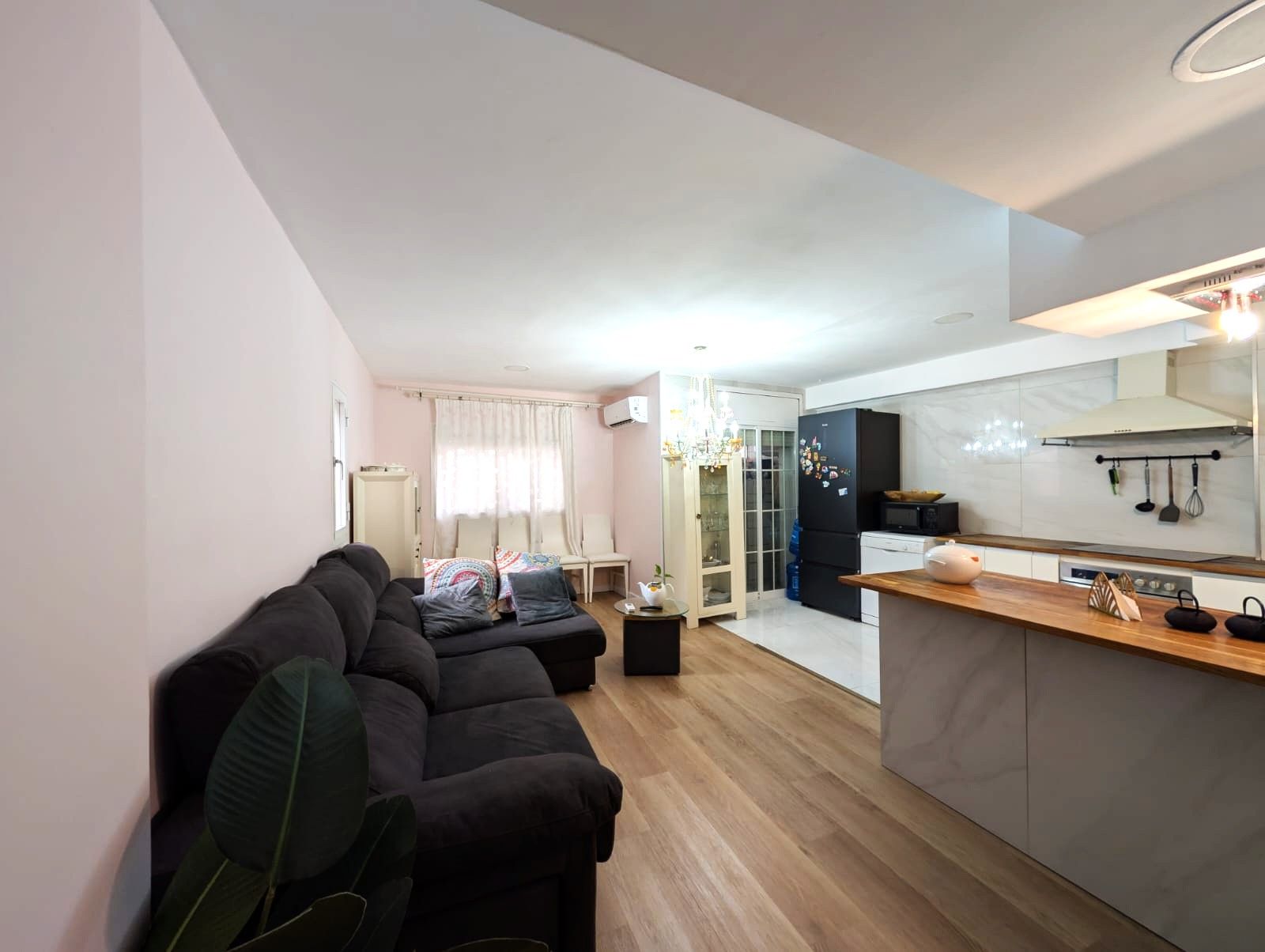 Living room of Flat for sale in Cornellà de Llobregat  with Balcony