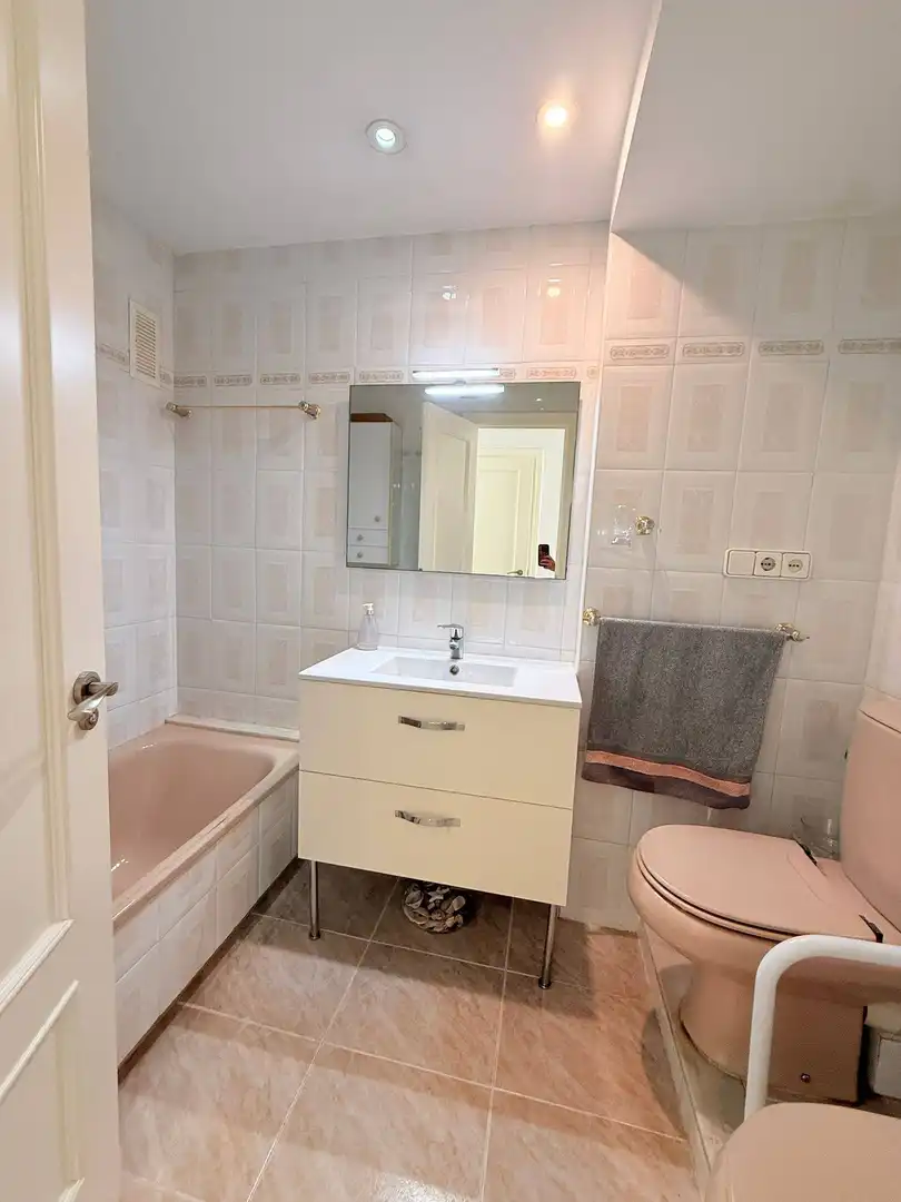Bany de Apartament de lloguer en La Pobla de Farnals