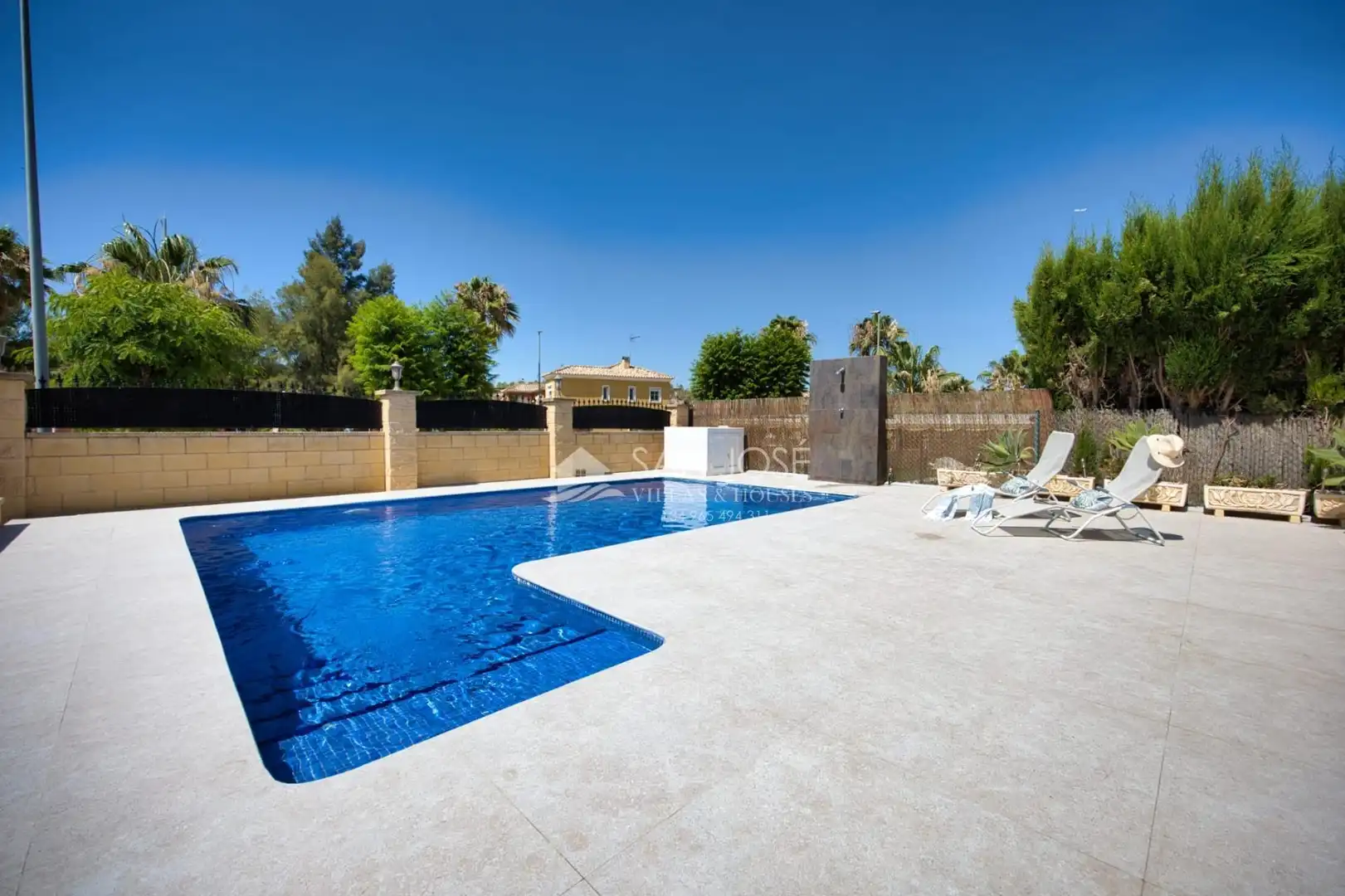 Swimming pool of Houses for sale in Aspe  with Air Conditioner, Heating and Private garden