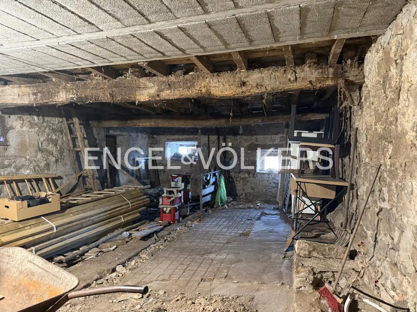 Casa o xalet en venda en Puente Viesgo amb Calefacció, Jardí privat i Balcó