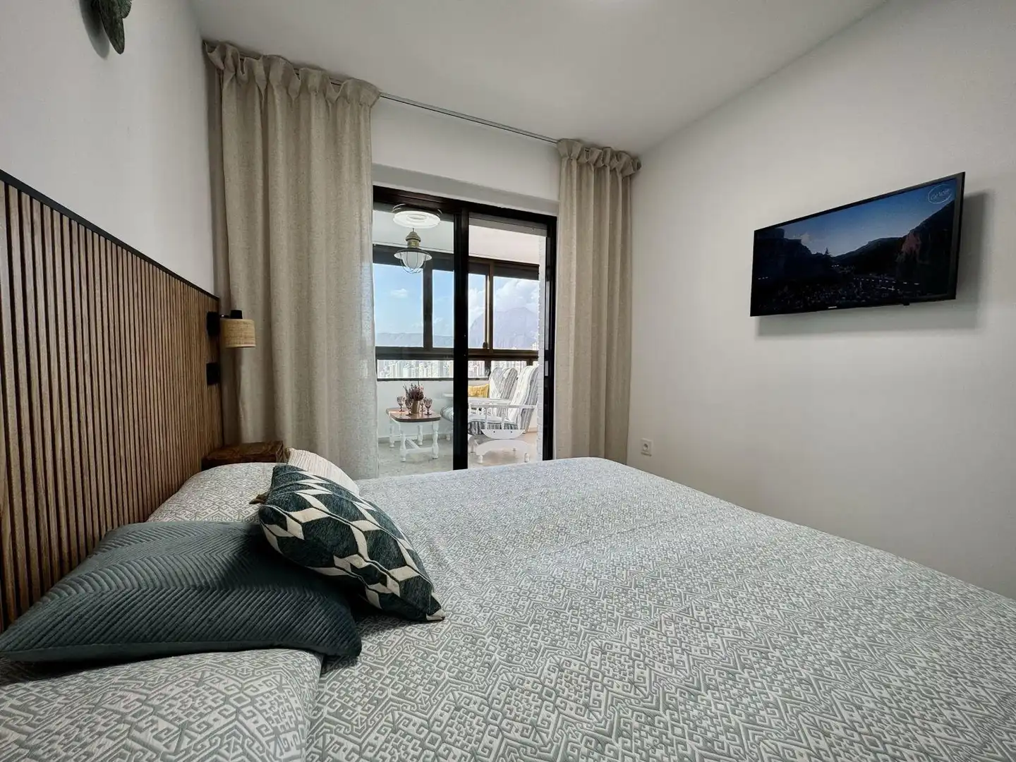 Bedroom of Apartments for rent in Benidorm  with Air Conditioner, Furnished and Community pool
