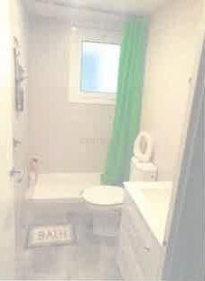 Bathroom of Apartment for sale in Blanes
