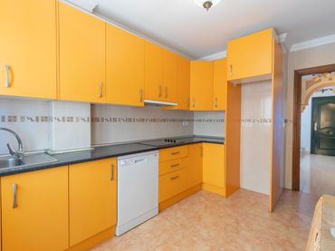 Adosado con balcón en venta en Calle FRANCISCO DE GOYA 6