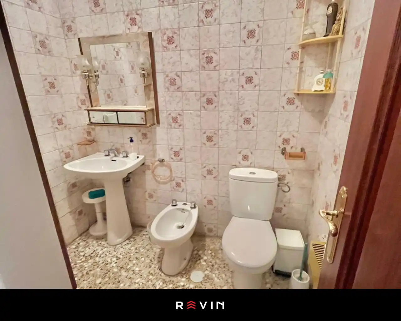 Baño de Piso en venta en Úbeda con Amueblado, Microondas y TV