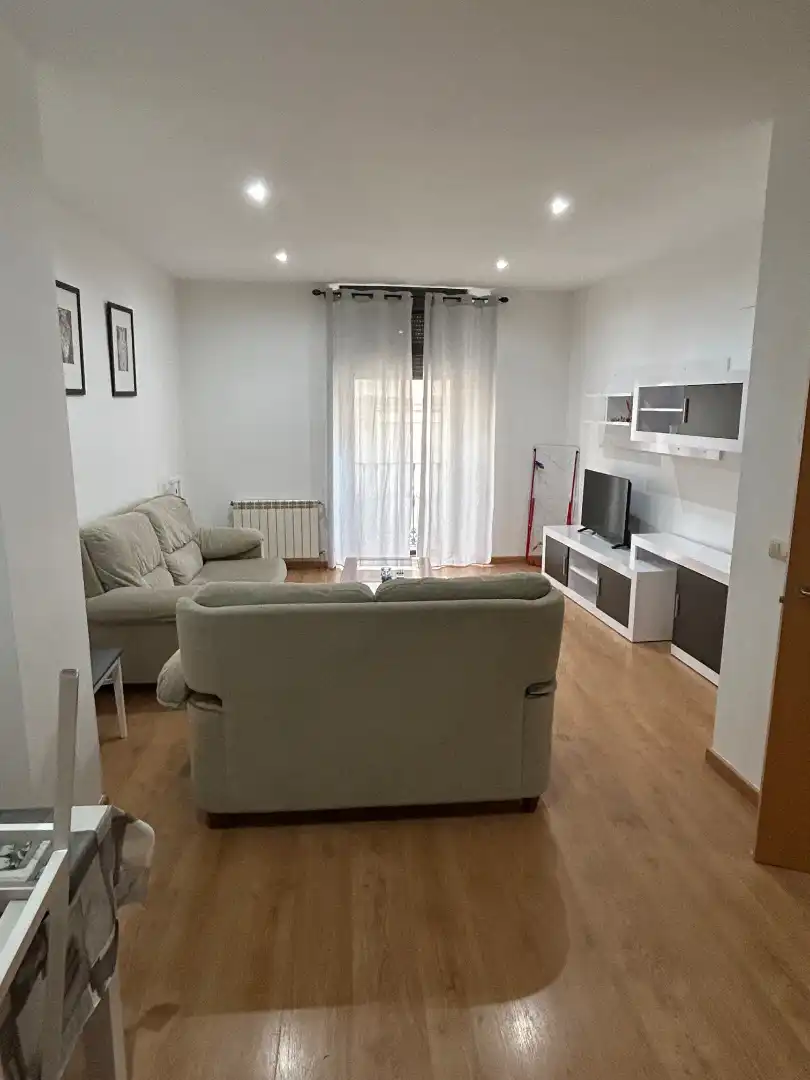 Sala d'estar de Pis de lloguer en Badajoz amb Calefacció, Moblat i Forn