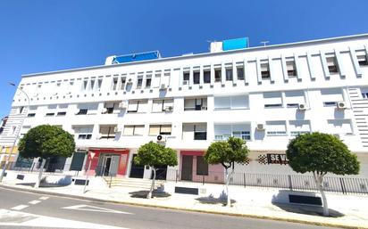 Vista exterior de Àtic en venda en La Rinconada amb Terrassa