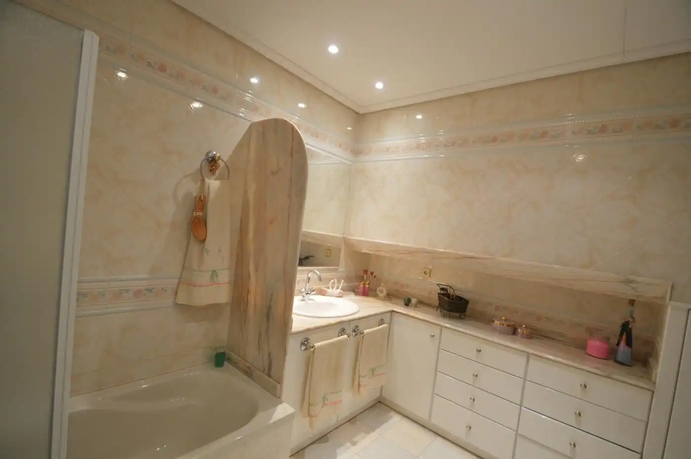 Bany de Casa o xalet en venda en Vinaròs amb Aire condicionat, Jardí privat i Terrassa