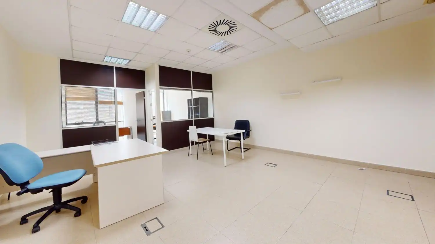 Office for sale in Aljamar