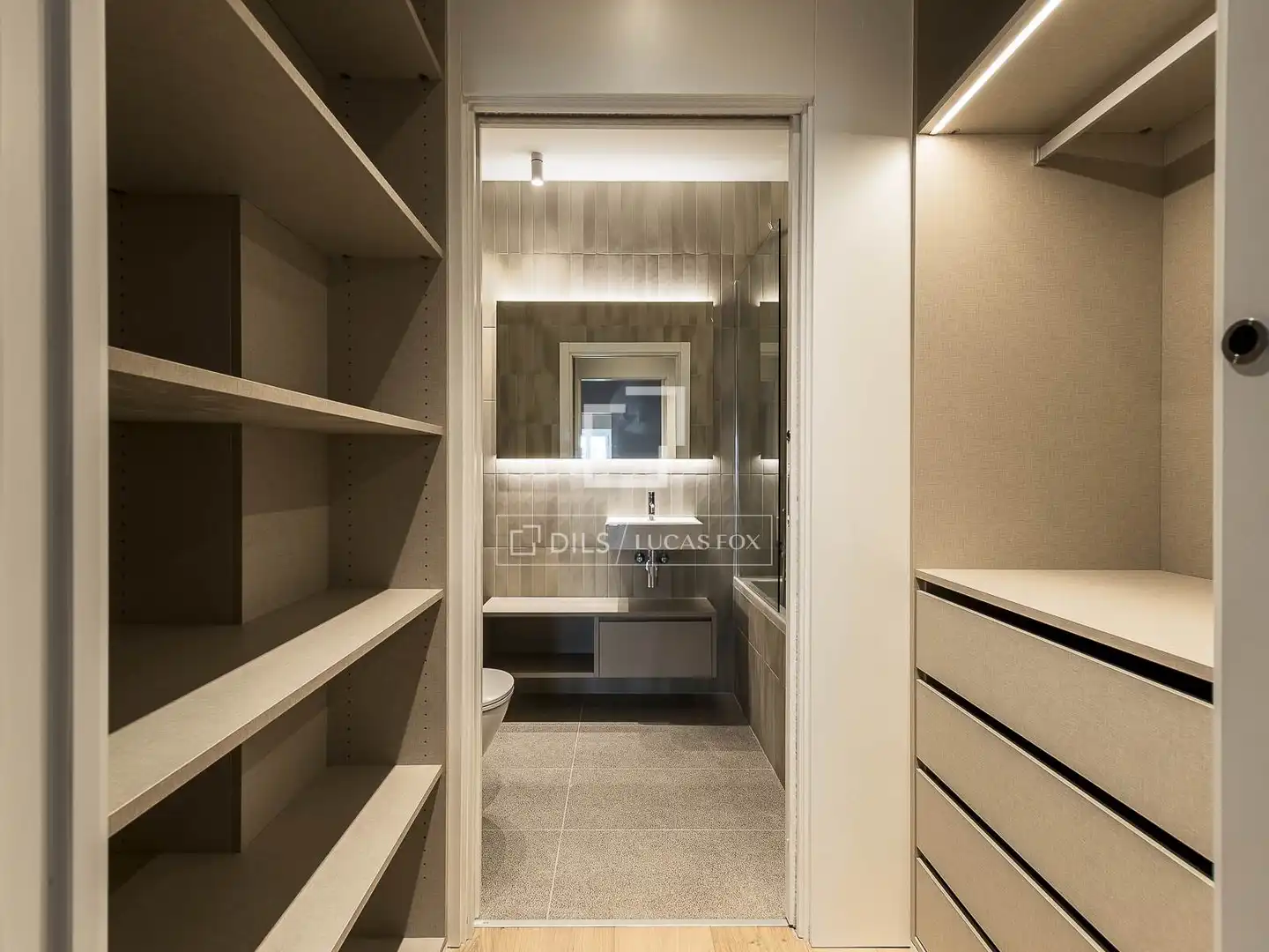 Baño de Ático en venta en Barcelona con Aire acondicionado, Calefacción y Terraza