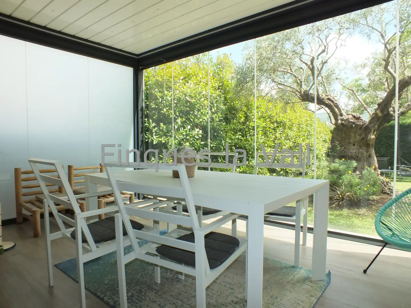 Terrasse von Haus oder Chalet zum Verkauf in Tona mit Heizung, Privatgarten und Ofen