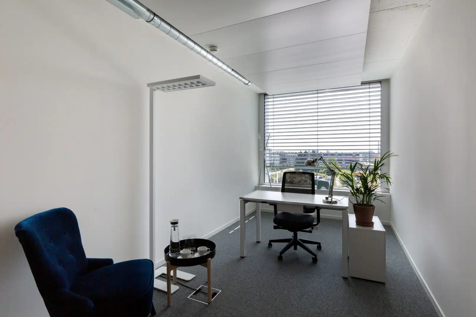 Büro zur Miete in  Madrid Capital mit Klimaanlage, Heizung und Möbliert