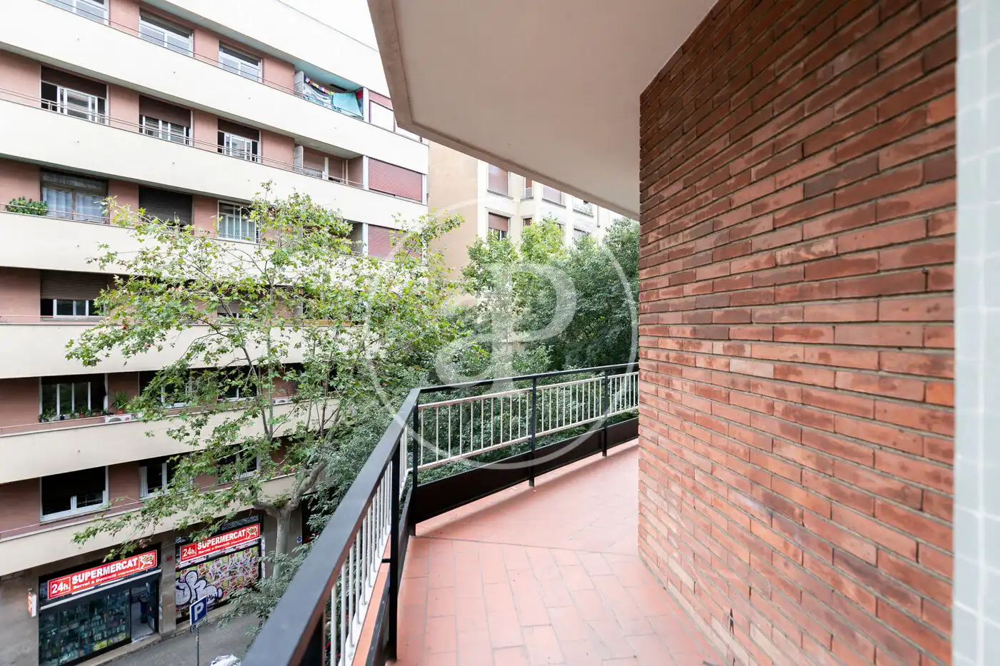 Terraza de Piso en venta en Barcelona con Calefacción, Terraza y Balcón