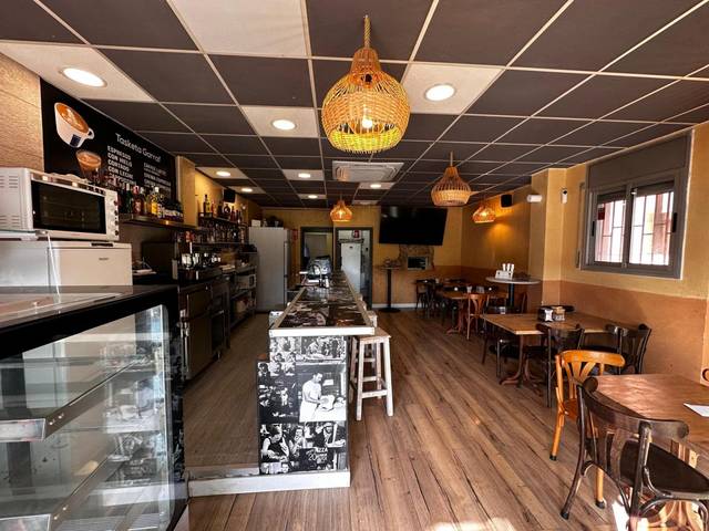 Local comercial en Alquiler en Olivella