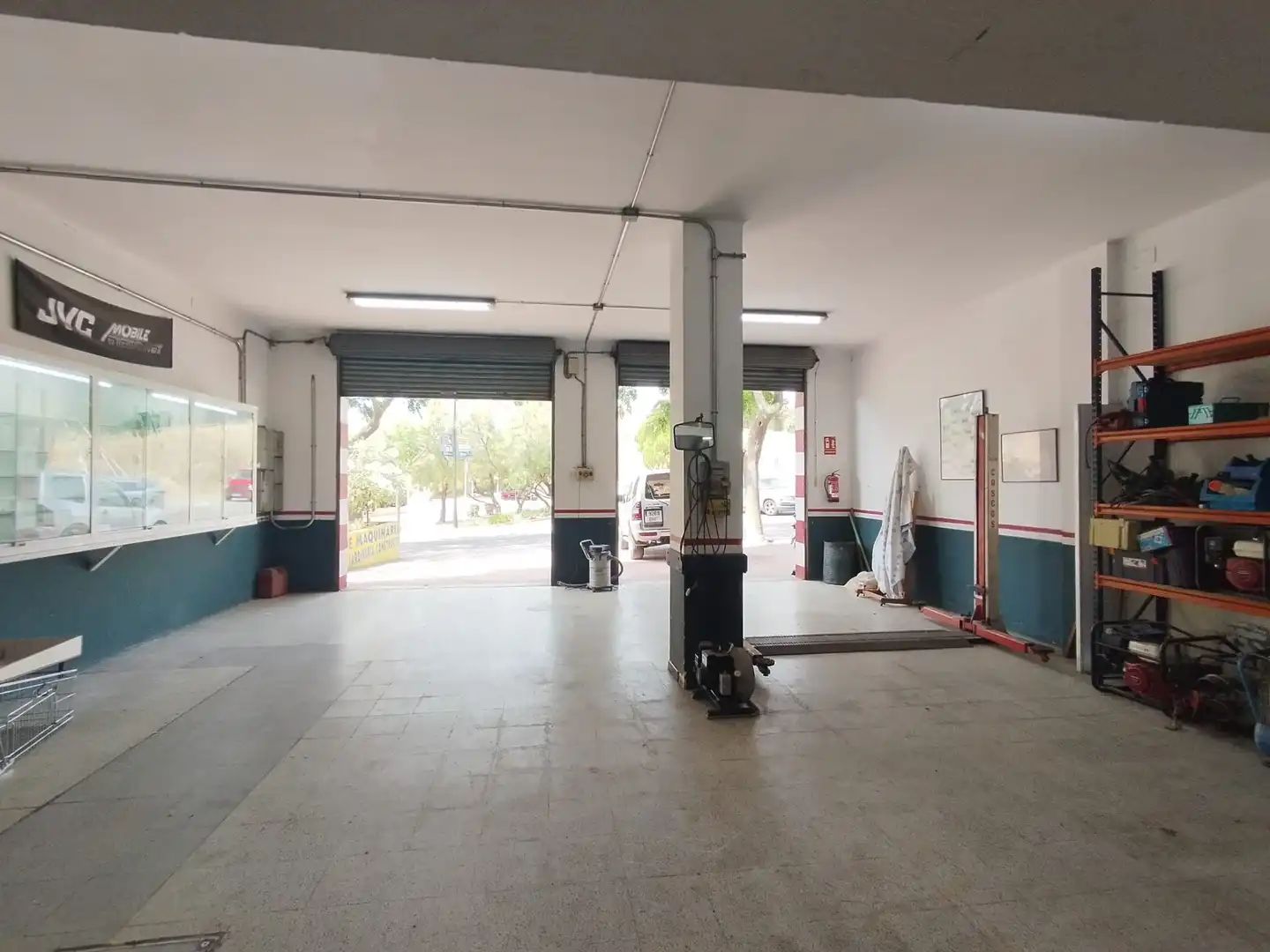 Local comercial en venta en GIRONA, imagen 2