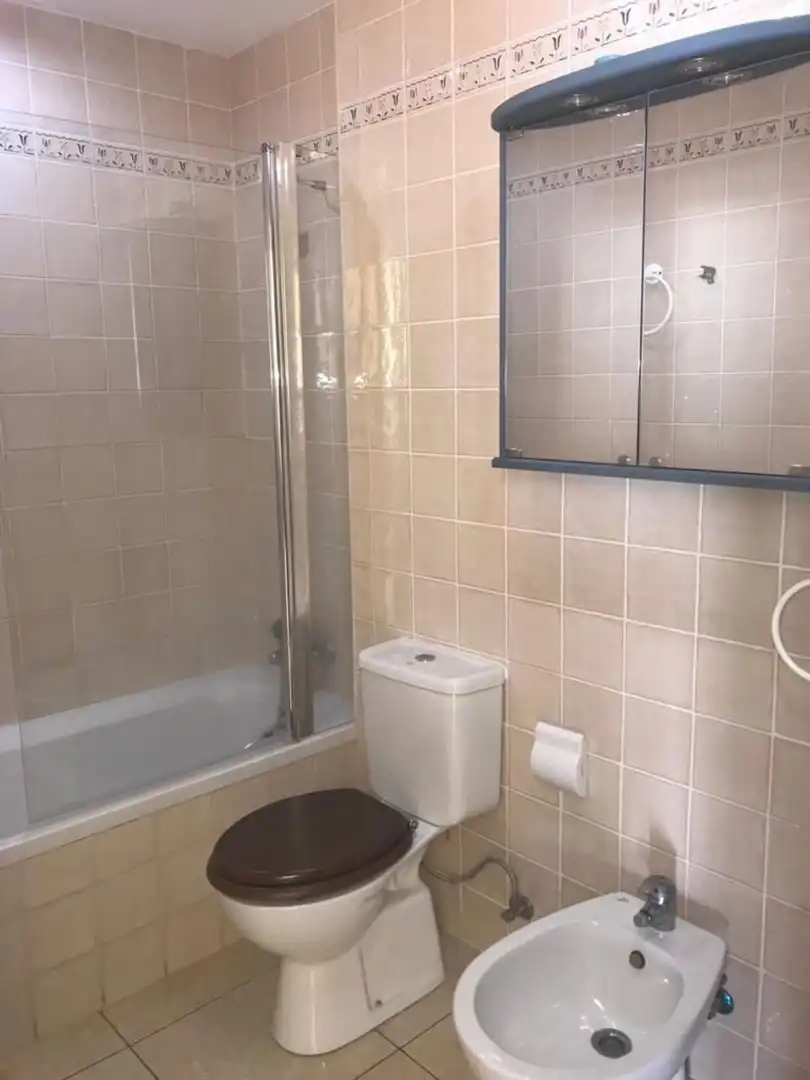 Bany de Pis en venda en Adeje amb Aire condicionat