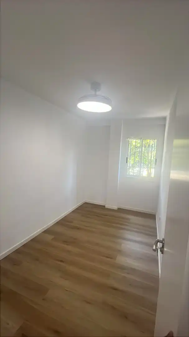 Habitación de Piso en venta en Guadassuar con Horno y Balcón