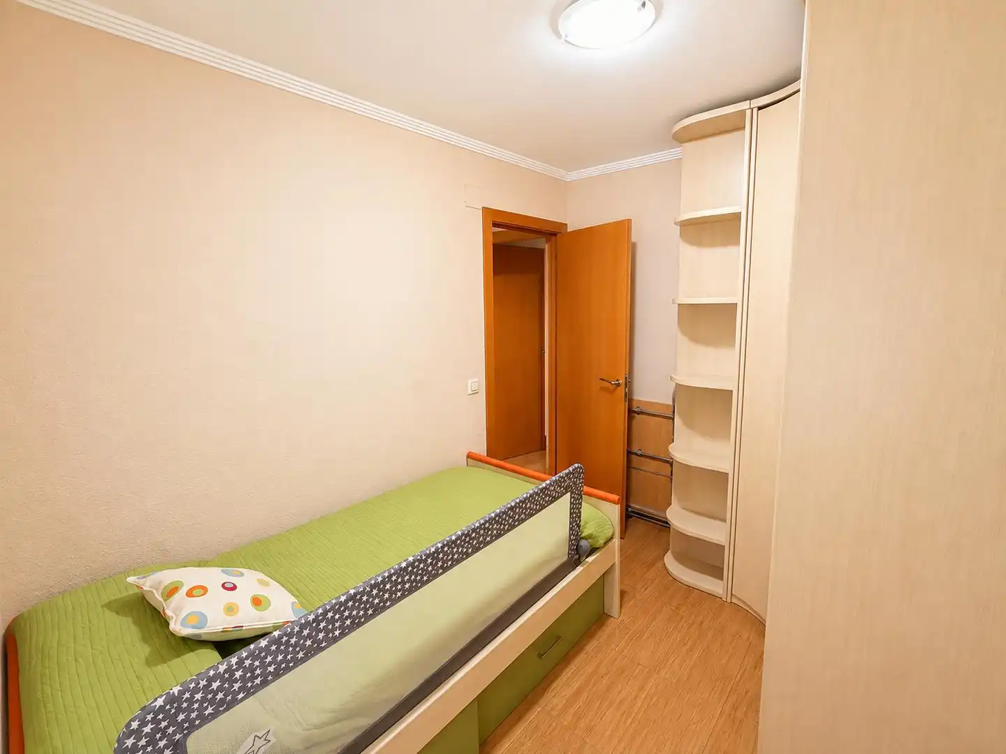 Habitación de Piso en venta en Sevilla con Aire acondicionado, Calefacción y Terraza