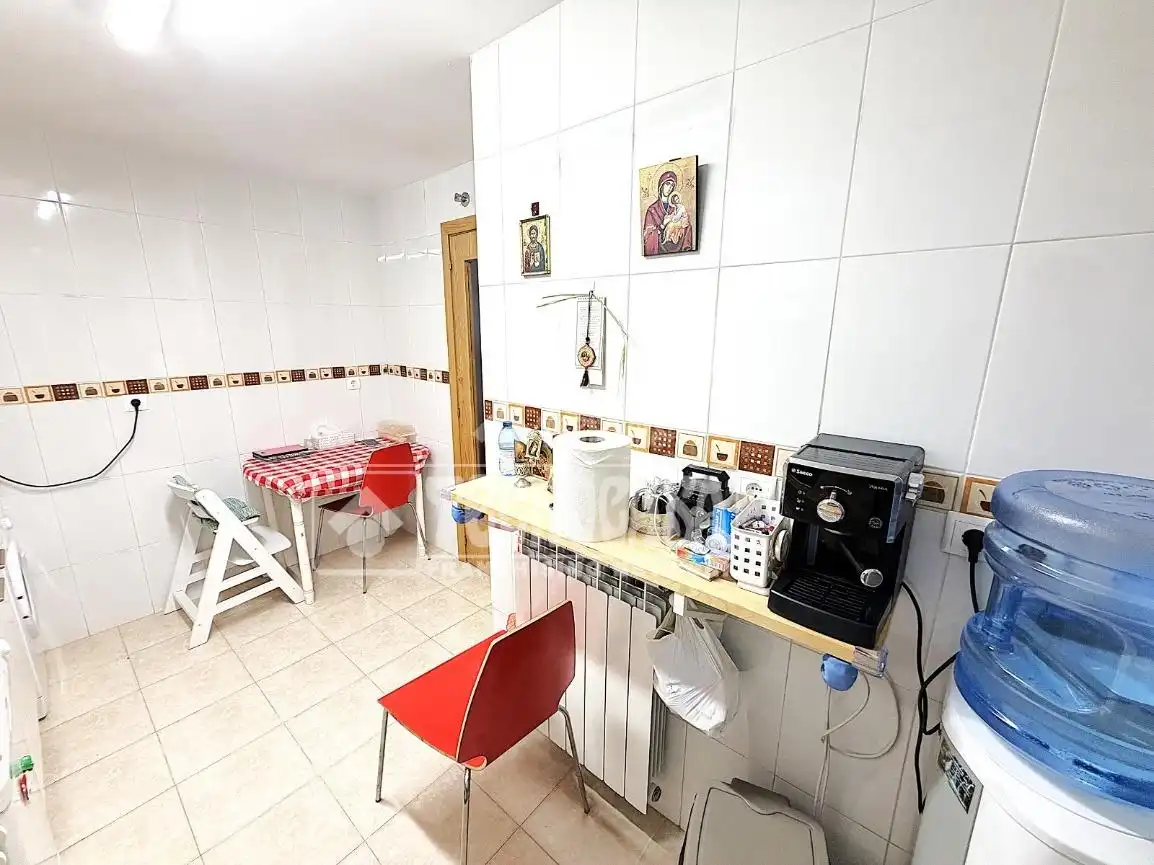 Kitchen of Flat for sale in Arcas del Villar