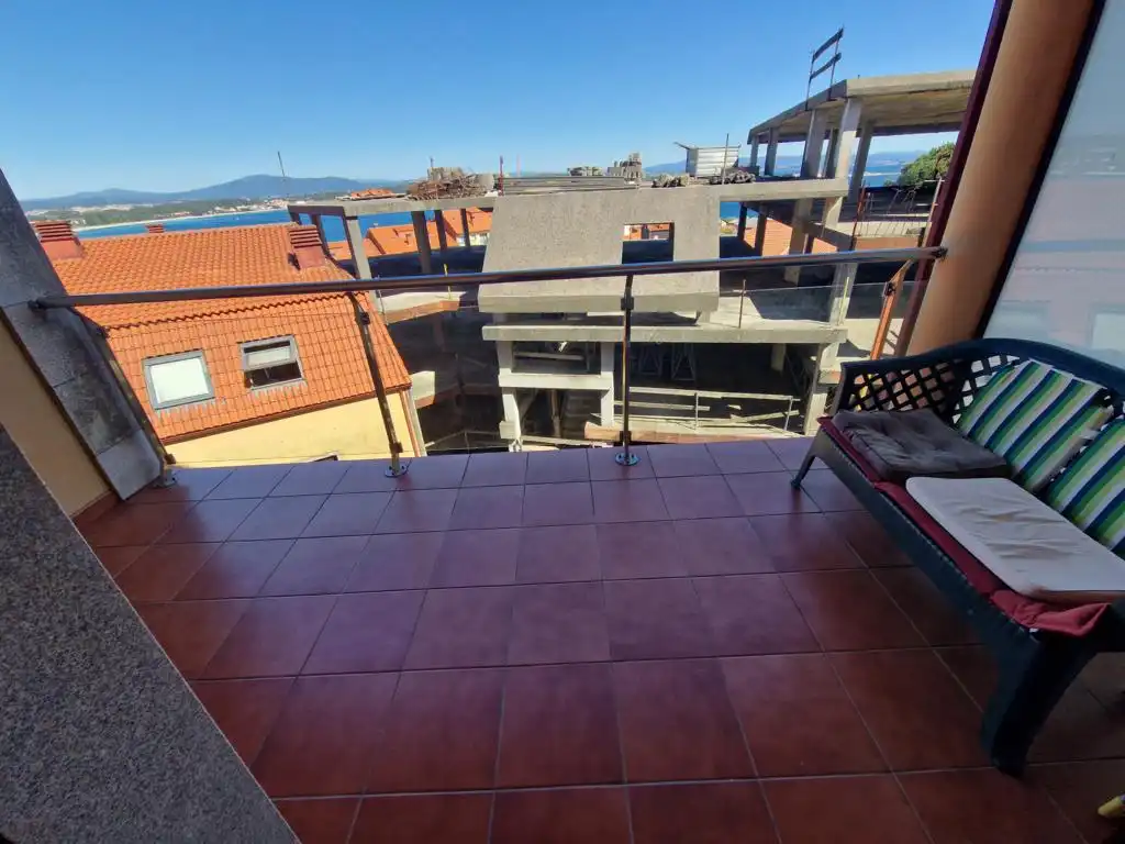 Terrassa de Apartament en venda en Boiro amb Calefacció, Parquet i Terrassa