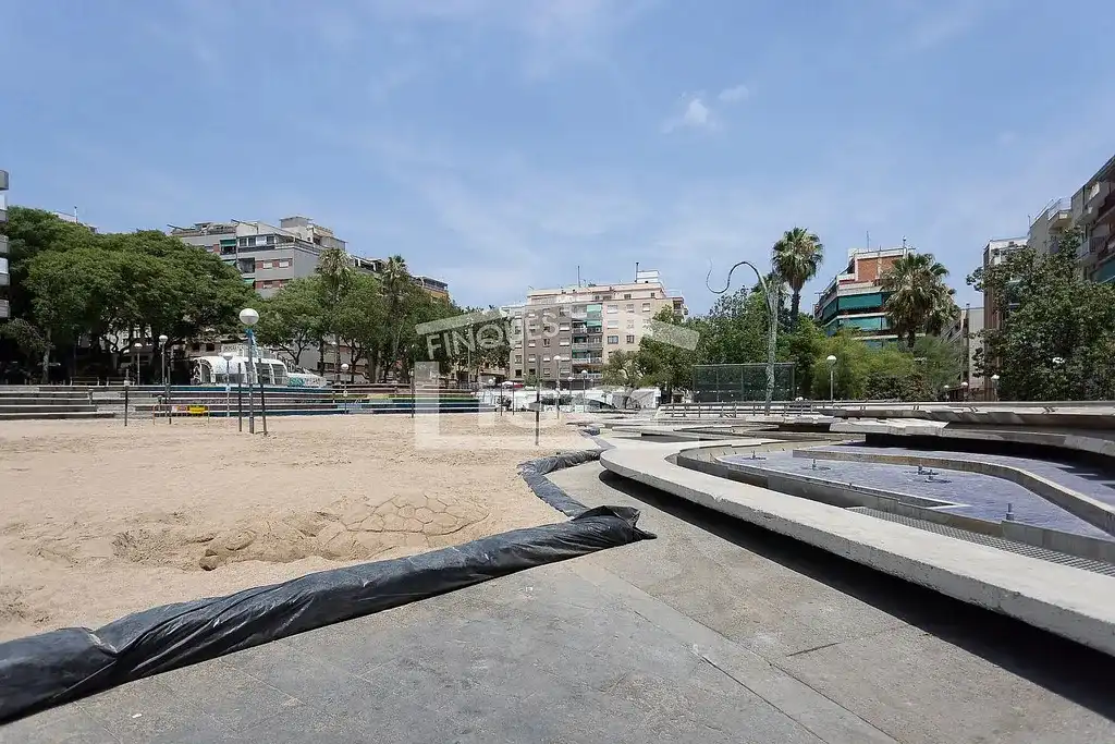 Piso con terraza en venta en Carrer d'Enric Casanovas, imagen 32