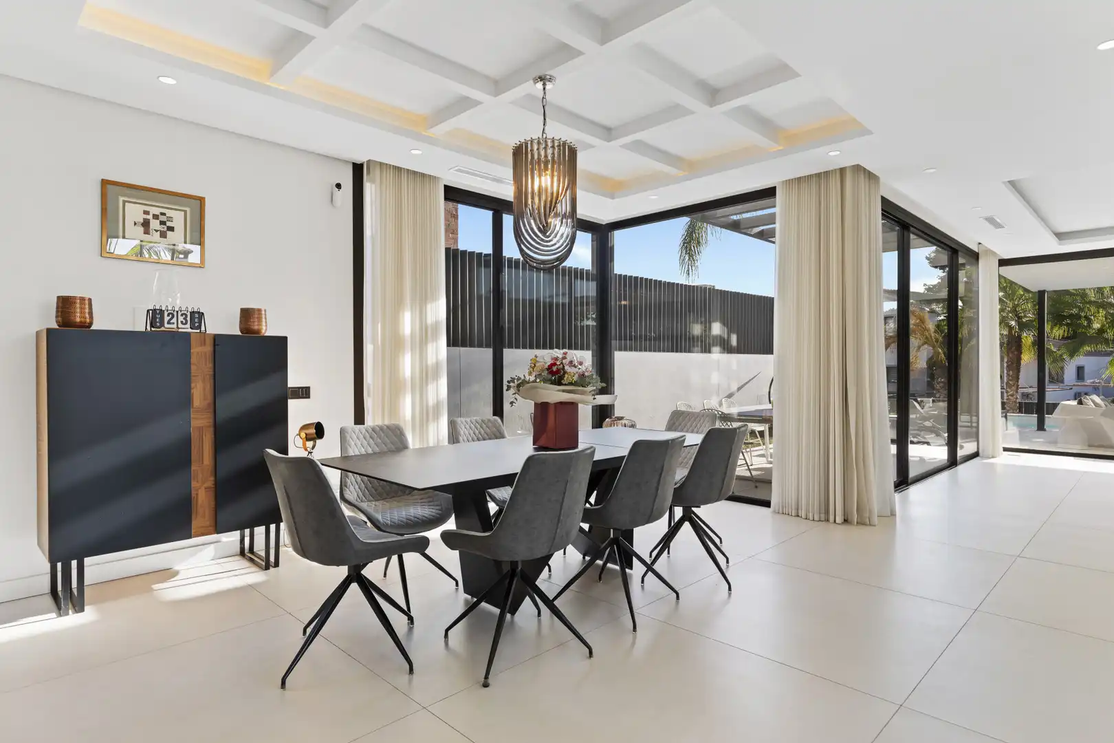 Comedor de Casa o chalet en venta en Marbella con Aire acondicionado, Jardín privado y Terraza