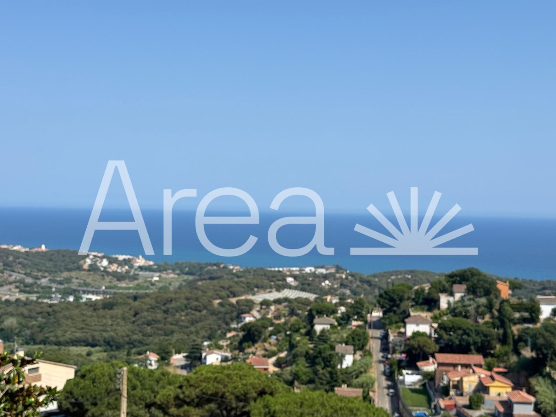 Vista exterior de Casa o xalet en venda en Sant Cebrià de Vallalta amb Aire condicionat i Piscina