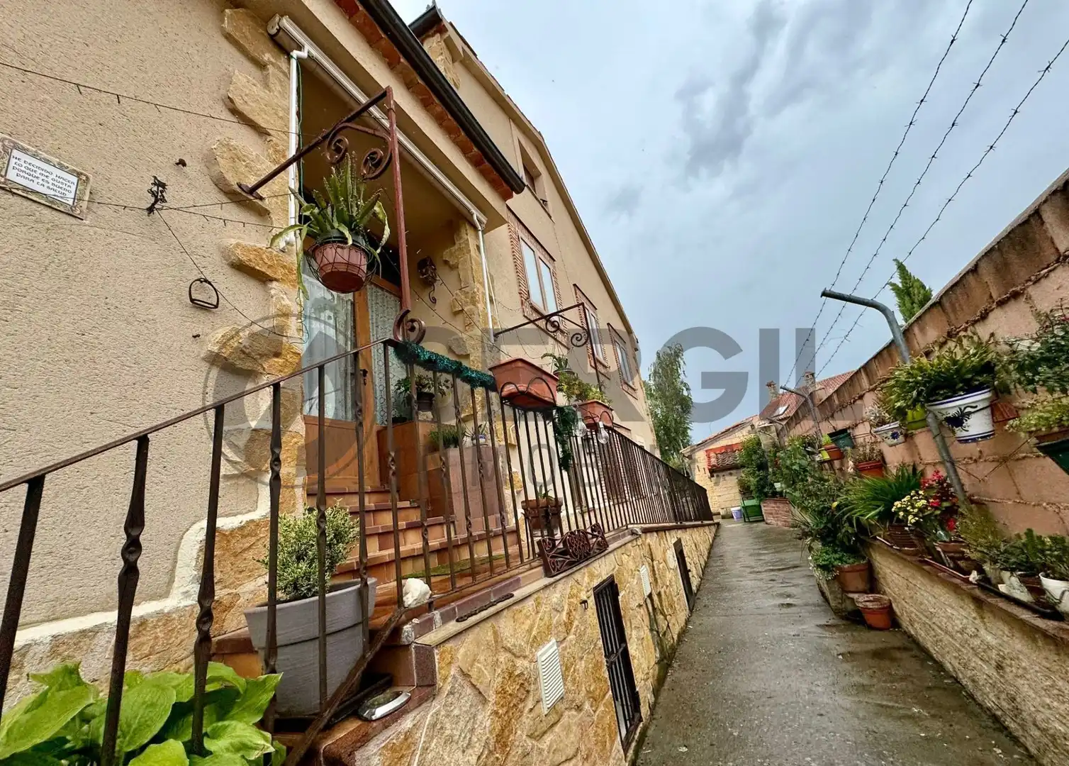 Vista exterior de Casa o chalet en venta en Prádena con Calefacción y Jardín privado