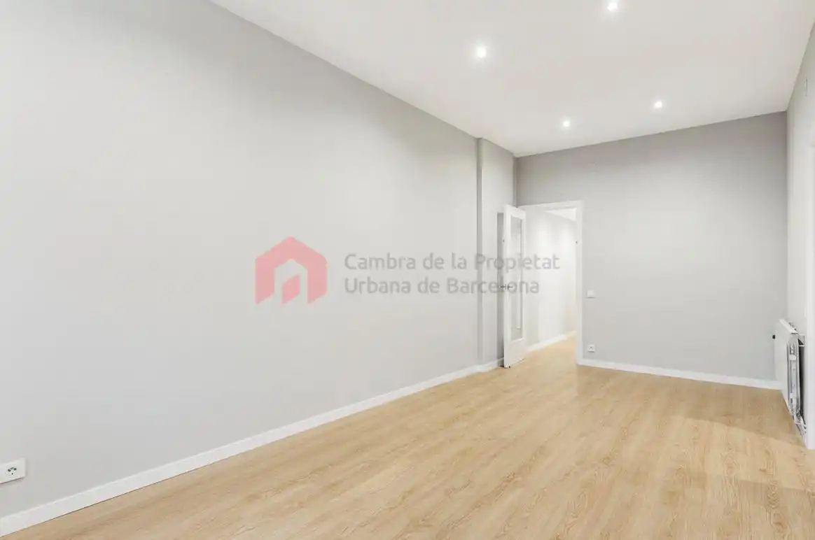 Piso en venta en Barcelona con Parquet