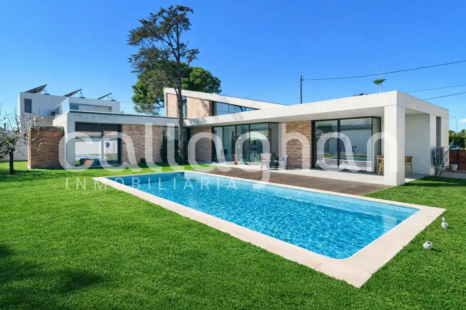 Vista exterior de Casa o chalet en venta en L'Eliana con Aire acondicionado, Calefacción y Jardín privado