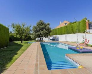Piscina de Casa o xalet en venda en Cenes de la Vega amb Jardí privat, Terrassa i Traster