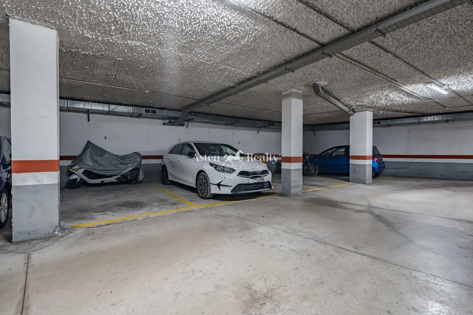 Parkplatz von Wohnungen zum Verkauf in Arona mit Terrasse, Abstellraum und Alarm