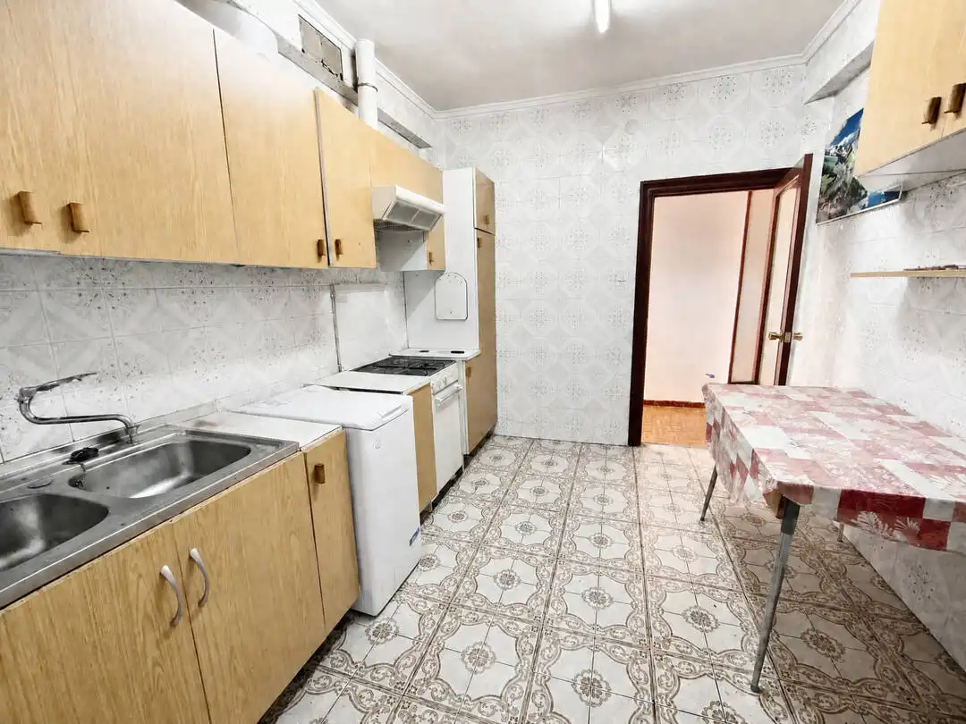 Kitchen of Flat for sale in Briviesca  with Heating