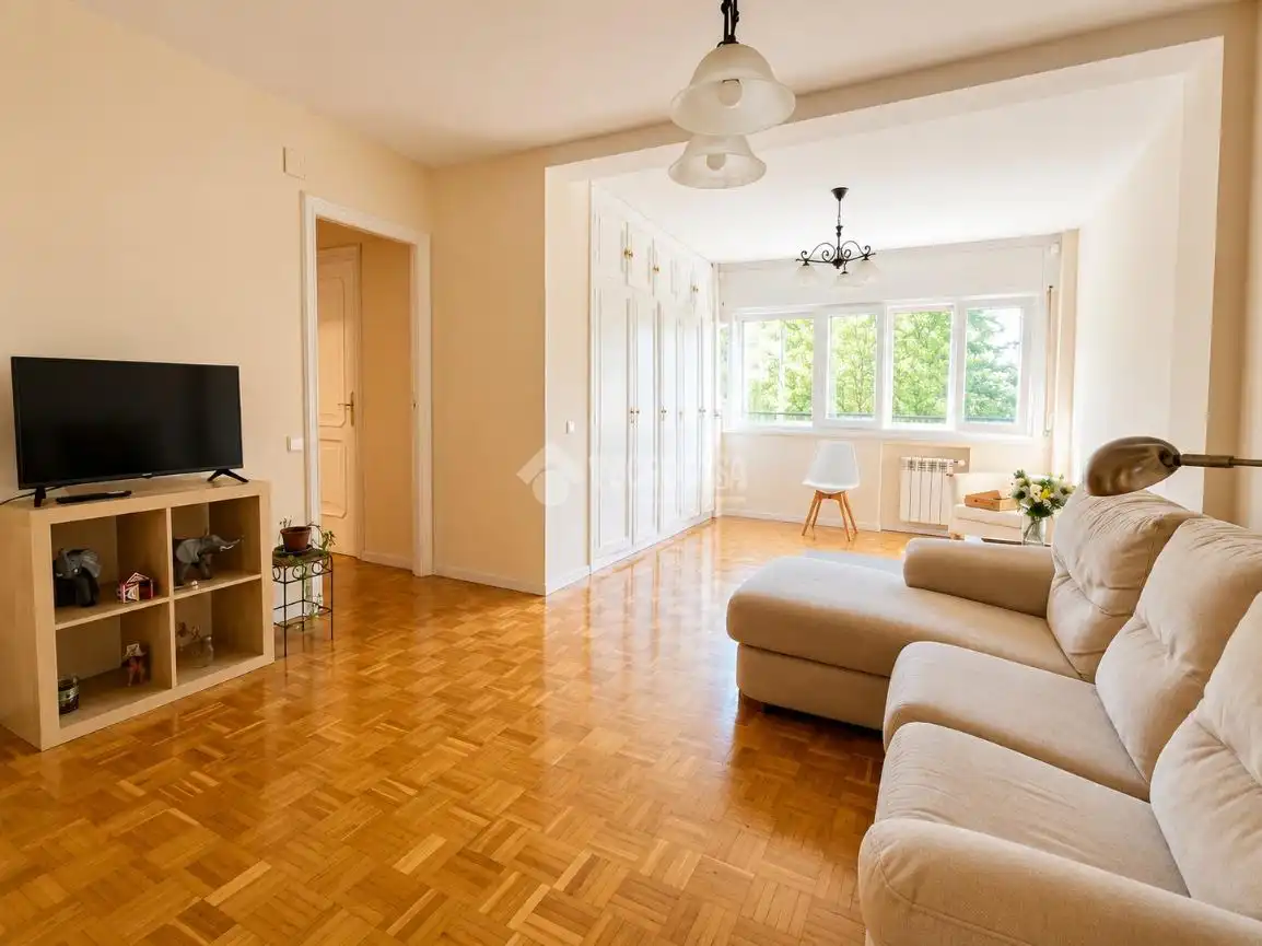 Sala de estar de Piso en venta en Madrid con Calefacción, Terraza y Trastero