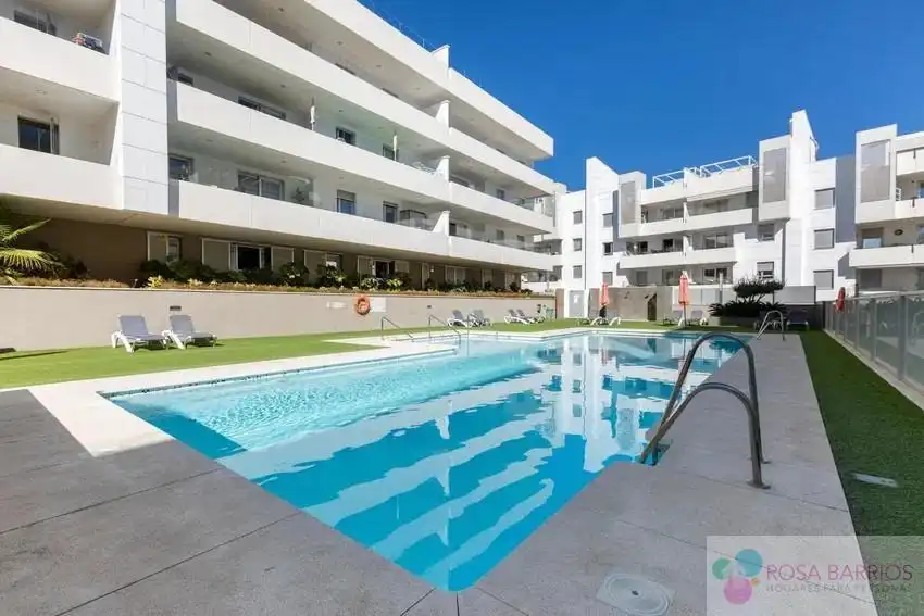 Piscina de Ático en venta en Marbella con Terraza y Piscina comunitaria