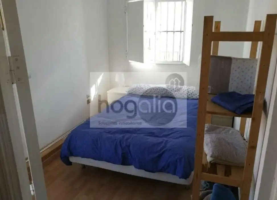 Bedroom of Attic for rent in Sevilla  with Air Conditioner, Terrace and Furnished