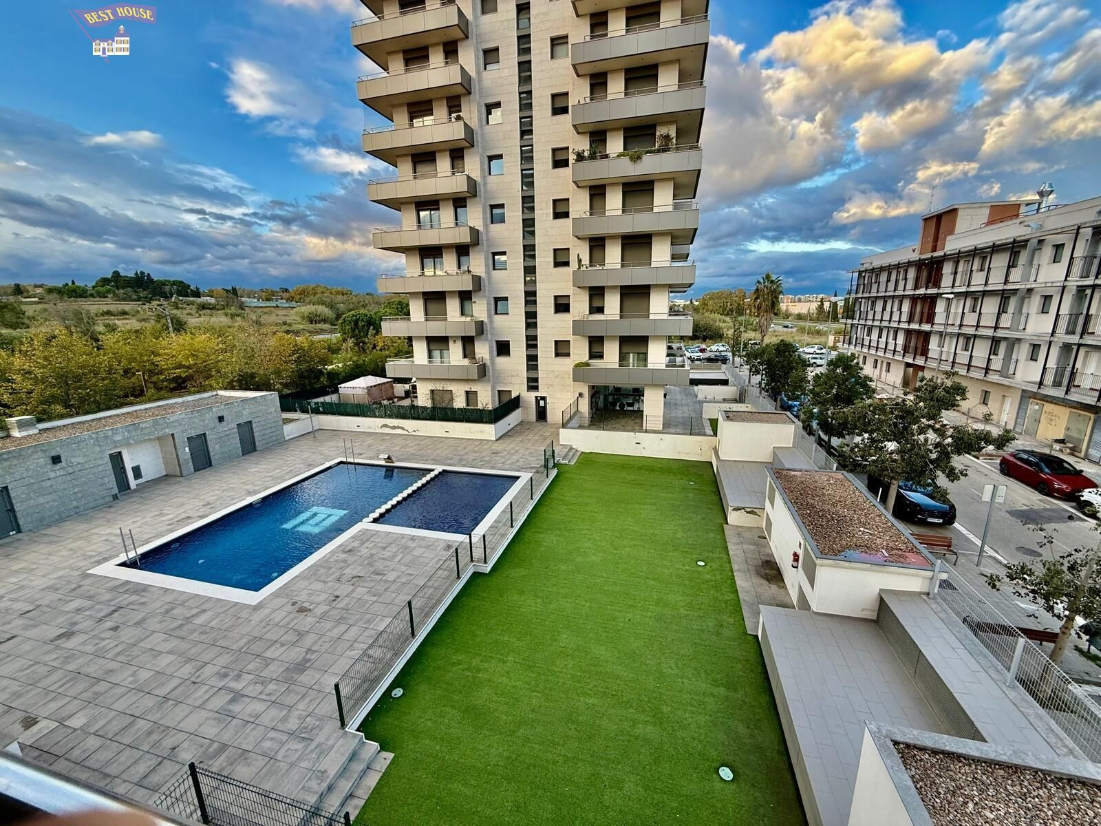 Swimming pool of Flat for sale in Montcada i Reixac  with Air Conditioner, Heating and Private garden