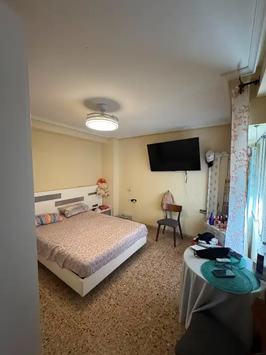 Dormitori de Pis en venda en Villena amb Balcó i Internet