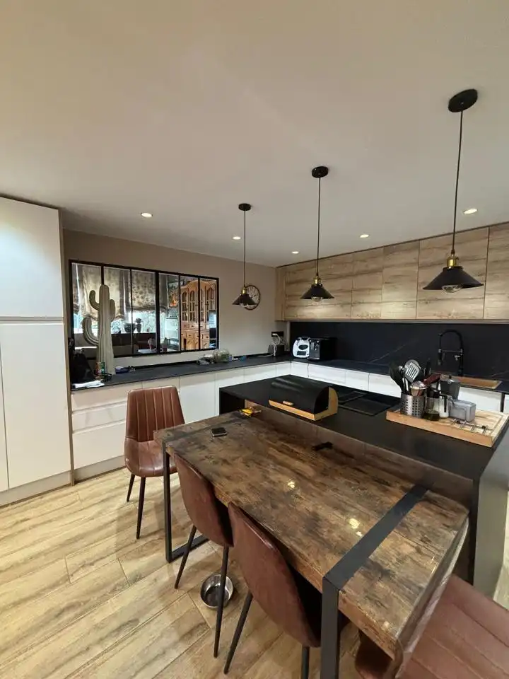Cocina de Casa o chalet en venta en Zaragoza con Aire acondicionado, Calefacción y Jardín privado