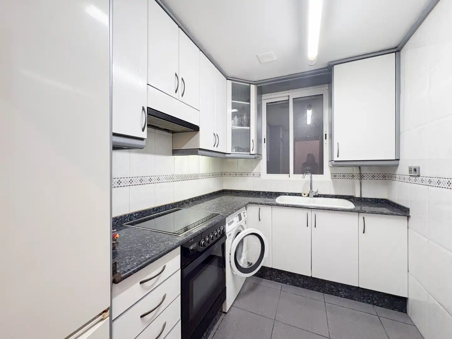 Küche von Wohnung zur Miete in Valencia mit Klimaanlage, Heizung und Möbliert