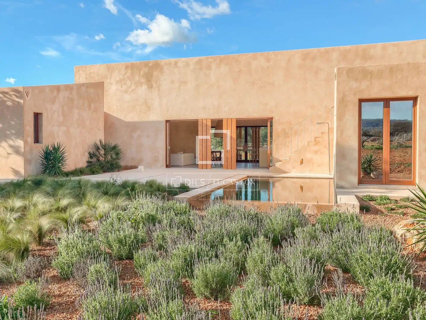 Vista exterior de Finca rústica en venda en Felanitx amb Aire condicionat, Calefacció i Jardí privat