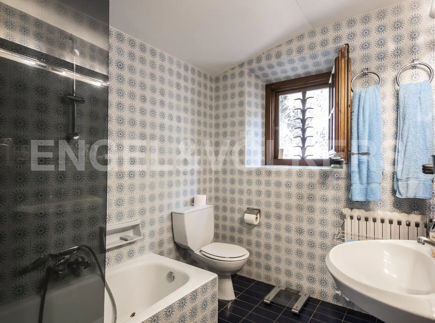 Badezimmer von Country house zum Verkauf in La Garriga mit Heizung und Schwimmbad