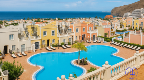 Foto 2 de Dúplex en venta en Palm - Mar, Santa Cruz de Tenerife