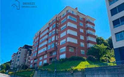 Vista exterior de Pis en venda en Bermeo amb Calefacció, Traster i Balcó